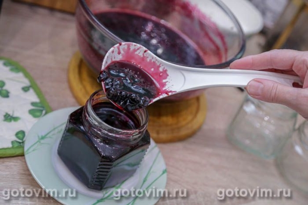 Варенье из чёрной смородины с апельсином в микроволновке