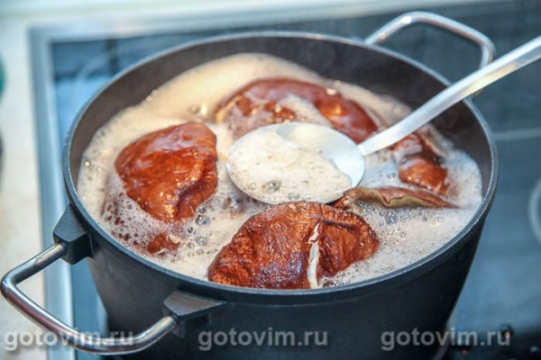 Соленые белые грибы