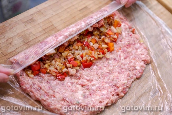 Мясные рулетики с начинкой в мультиварке