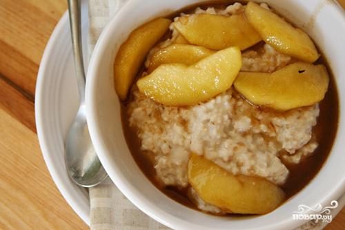Овсяная каша с жареными яблоками Овсяная каша с жареными яблоками