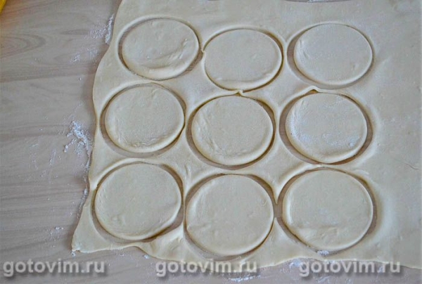 Слойки с абрикосами