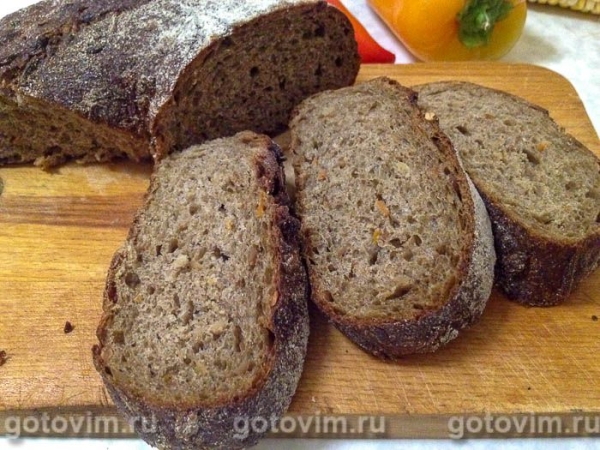 Брускетта с запечённым перцем, помидорами и сыром страчателла Брускетта с запечённым перцем, помидорами и сыром страчателла