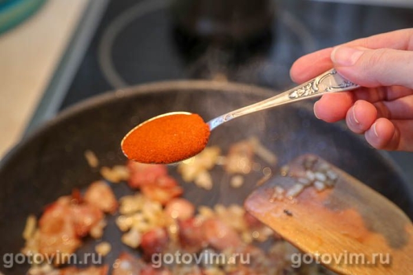 Чечевица с кровяной колбасой и беконом