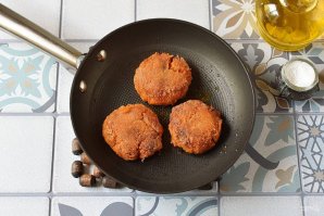Постные котлеты из моркови Постные котлеты из моркови