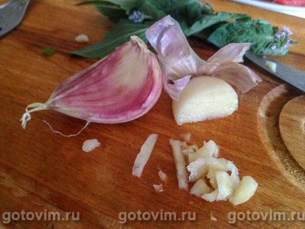 Овощной салат с сыром страчателла