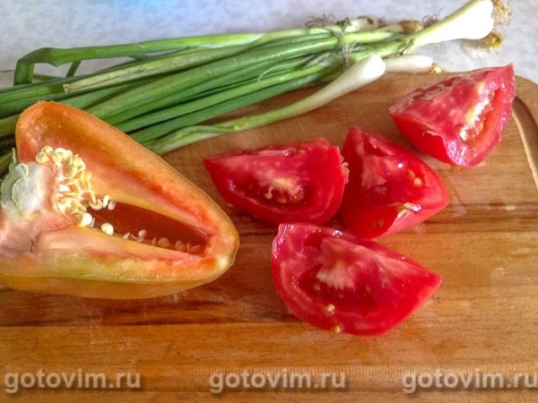Овощной салат с сыром страчателла