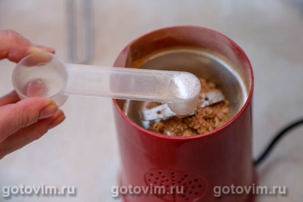 Грибной порошок из сушеных грибов с солью Грибной порошок из сушеных грибов с солью
