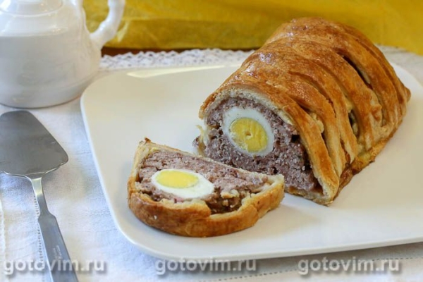 Мясной рулет с яйцом в тесте Мясной рулет с яйцом в тесте