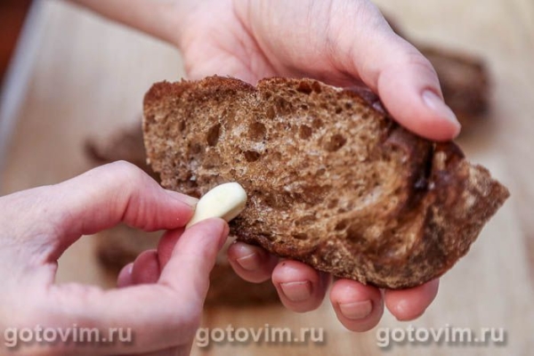 Брускетта с белыми грибами и творожным сыром Брускетта с белыми грибами и творожным сыром
