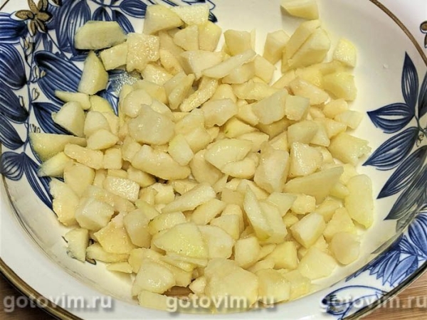 Шоколадно-медовый пирог с грушами