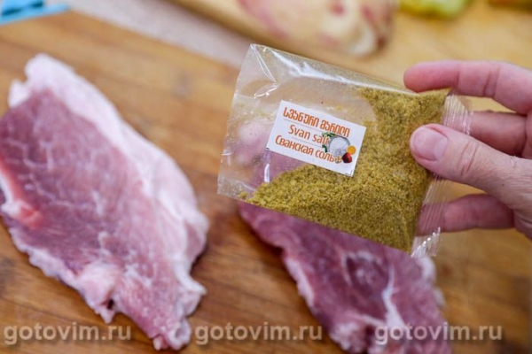 Отбивные из свинины со сванской солью и гарниром в мультиварке Отбивные из свинины со сванской солью и гарниром в мультиварке