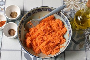 Постные котлеты из моркови Постные котлеты из моркови
