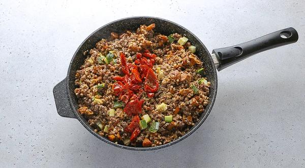 Гречка с фаршем и грибами, пошаговый рецепт с фото на 546 ккал