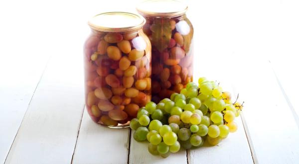 Маринованный виноград на зиму, пошаговый рецепт с фото на 80 ккал Маринованный виноград на зиму, пошаговый рецепт с фото на 80 ккал