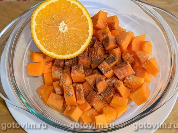 Куриные рулетики с вишней