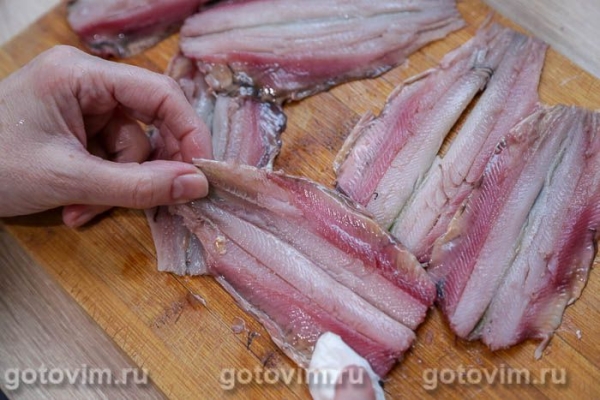 Запеканка из салаки с картофелем в мультиварке Запеканка из салаки с картофелем в мультиварке